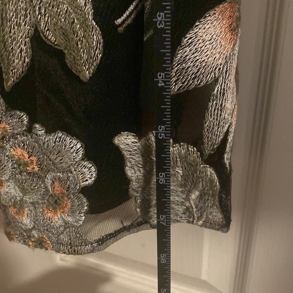 Tahari Formal gown - Picture 11 of 14